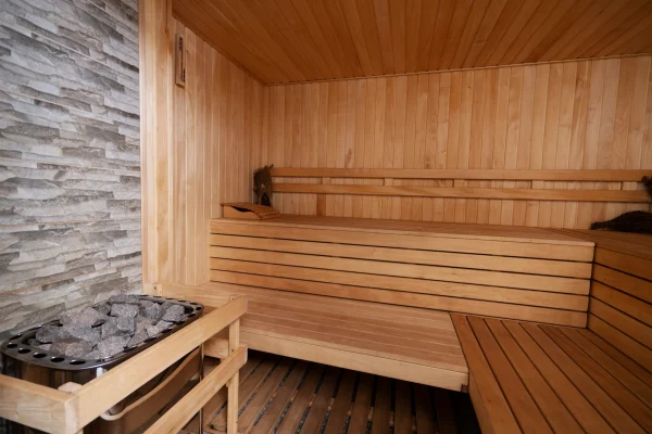 clean-empty-sauna-room